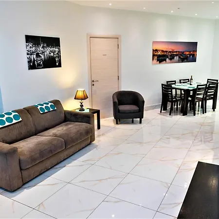 아파트 St. Peter's Pool 마르사실로크