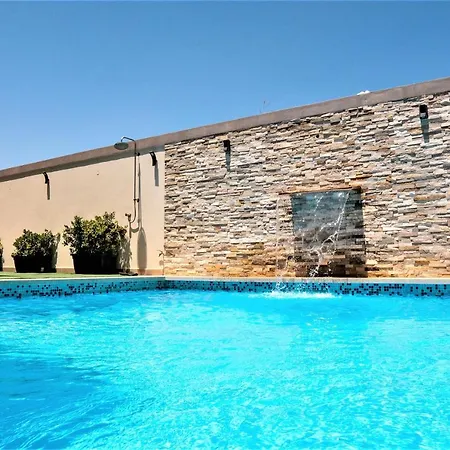 St. Peter's Pool 아파트 마르사실로크