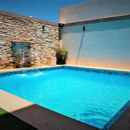 St. Peter's Pool Appartement