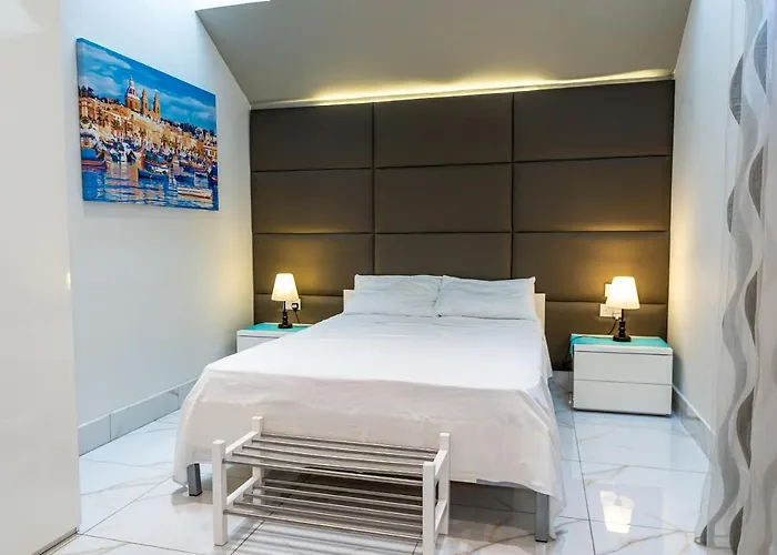 St. Peter's Pool Apartament