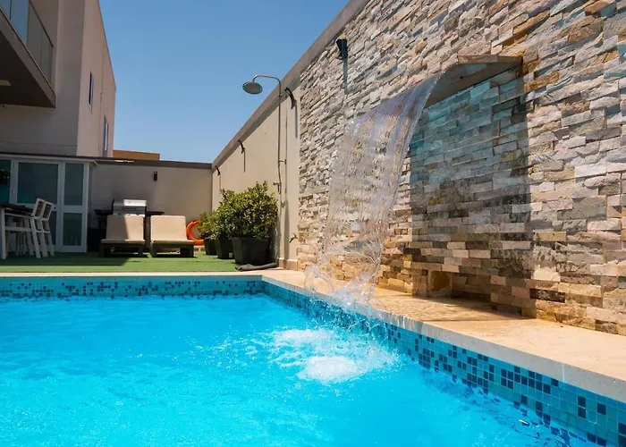 St. Peter's Pool Apartment Marsaxlokk